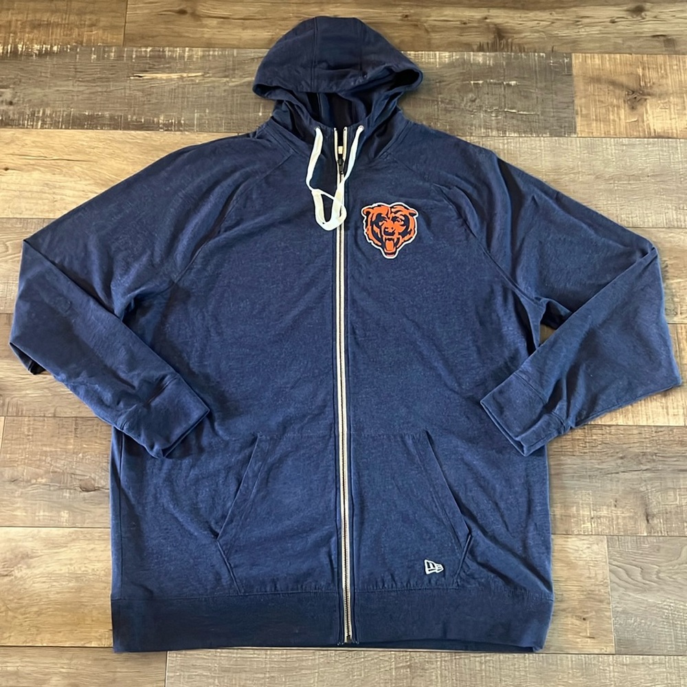 NWOT Chicago Bears zip up hoodie.